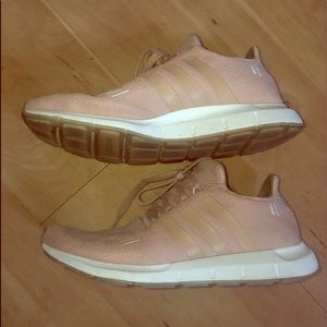 Excellent condition Adidas sneakers